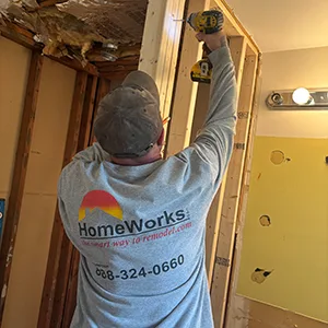 HomeWorks cgo carpenter using drill